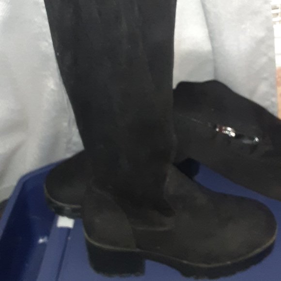 Boots - Picture 1 of 2
